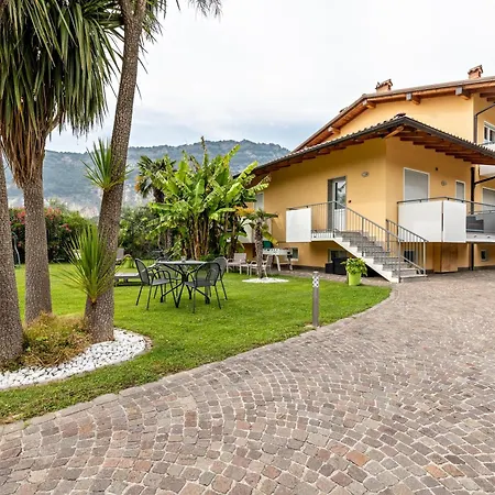 Farm stay Agritur Laura Torbole Sul Garda